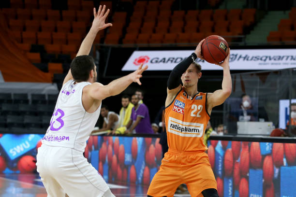 吉伦沃特交 吉伦沃特交